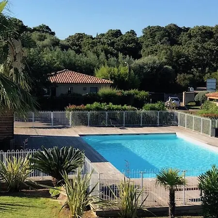 Villa Dans Avec Acces Plage A Pied Et Piscine Commune N14 Sainte-Lucie de Porto-Vecchio